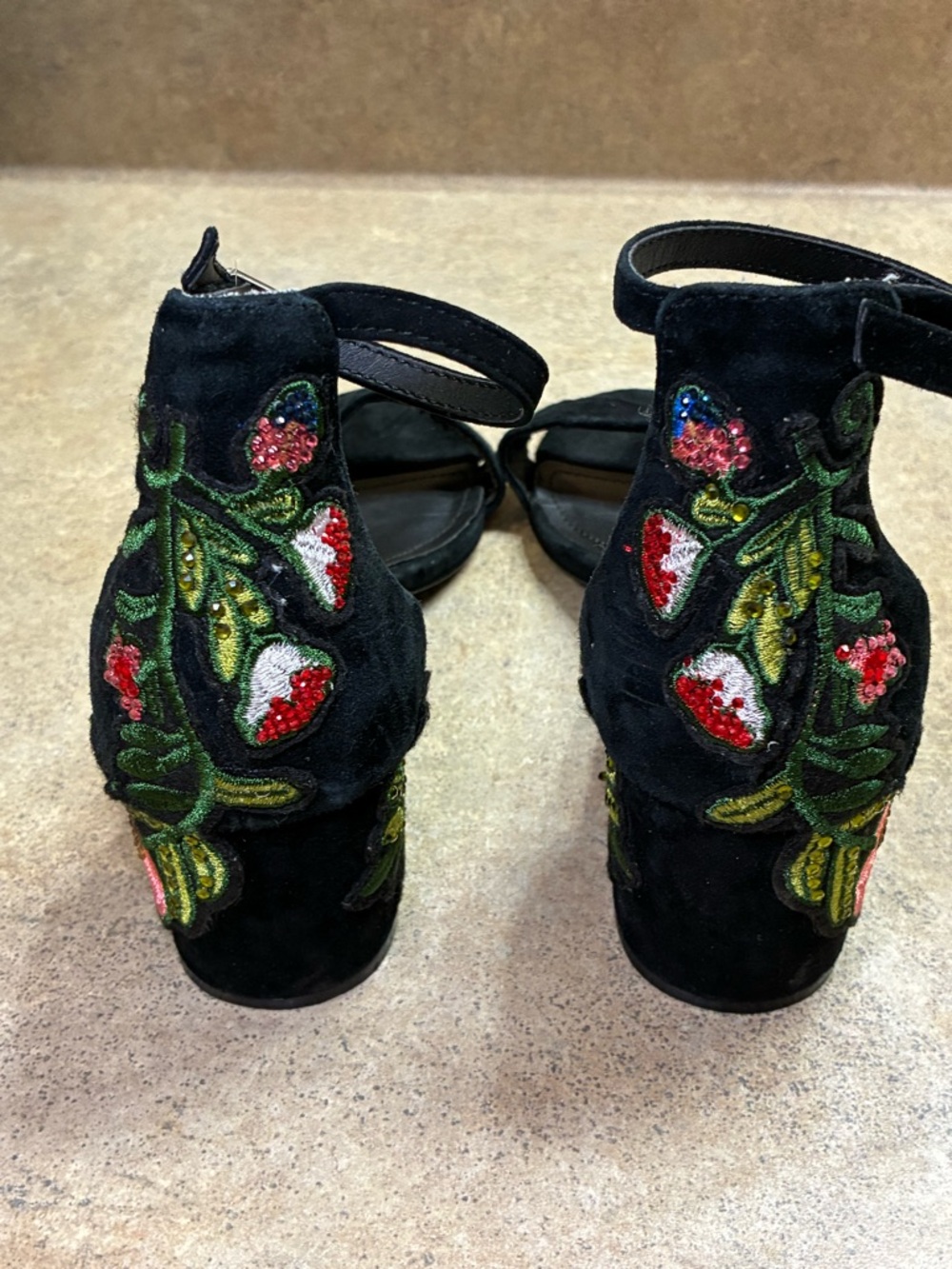 Steve Madden Black Suede Embroidered Block Heel Sandals